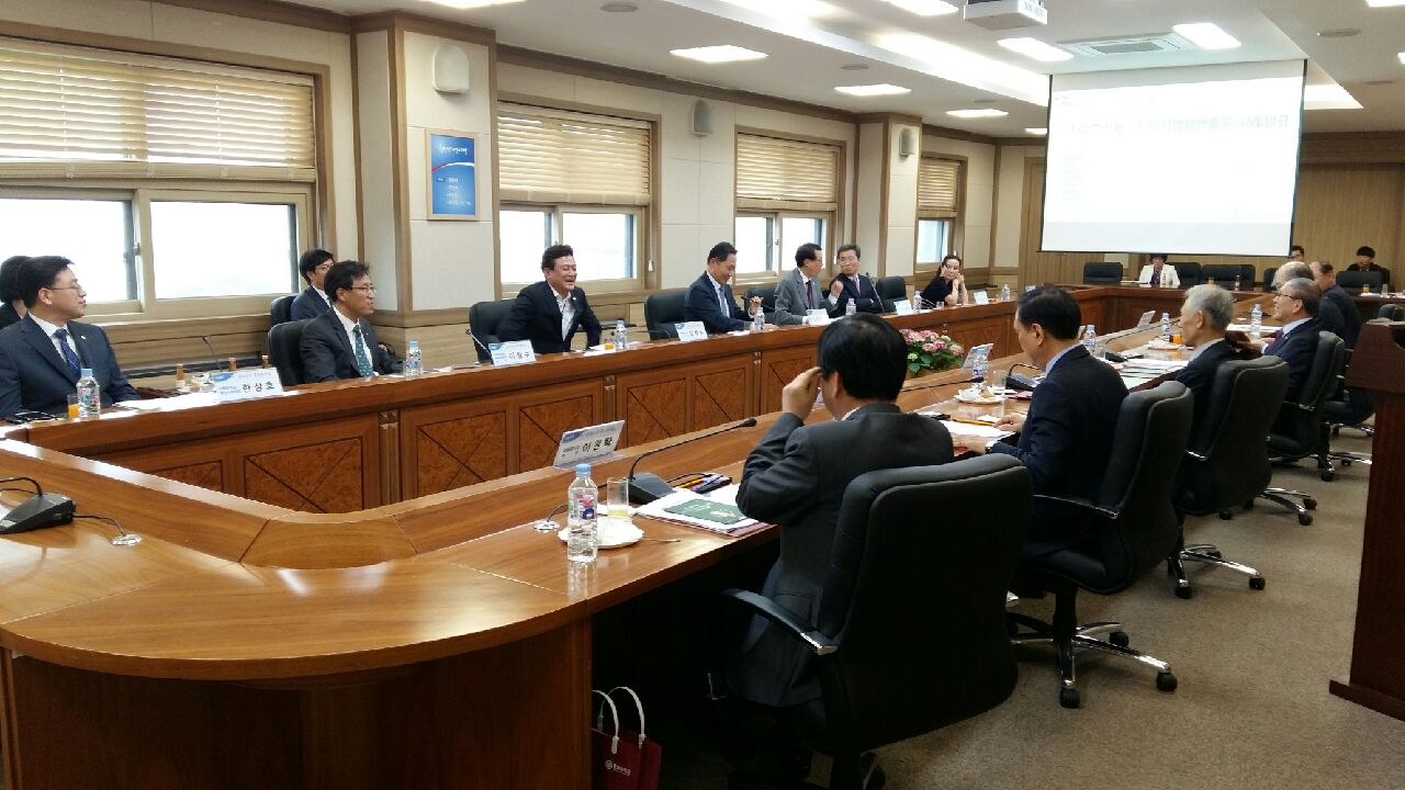 충북지역총장협의회 ‘중학교 자유학기제 진로탐색활동’에 대학이 적극협조 하는데 한뜻